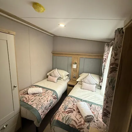 Casa de Férias Magpie At Brickyard Lakes